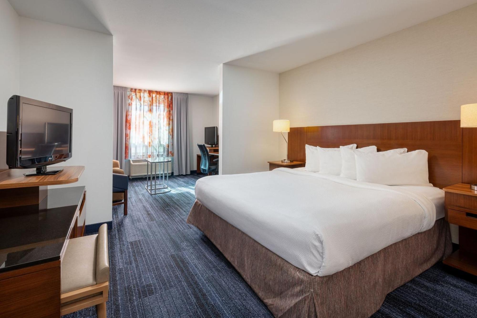 Fairfield Inn & Suites By Marriott Smithfield Exterior foto